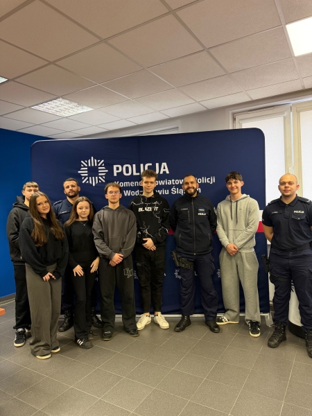 Zawodowe Debiuty – nasi w Policji!